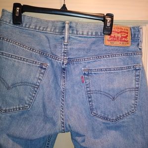 Mens levis